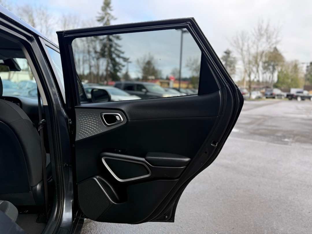 2024 Kia Soul LX - Image 19