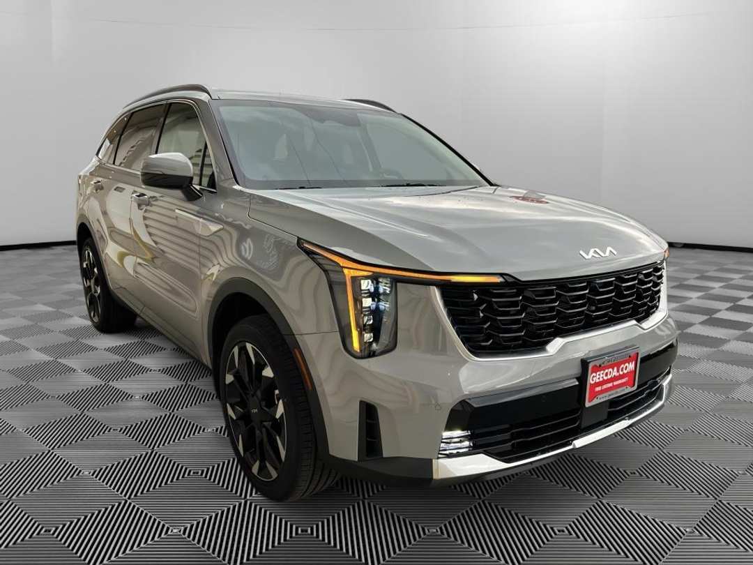 2026 Kia Sorento EX - Image 3