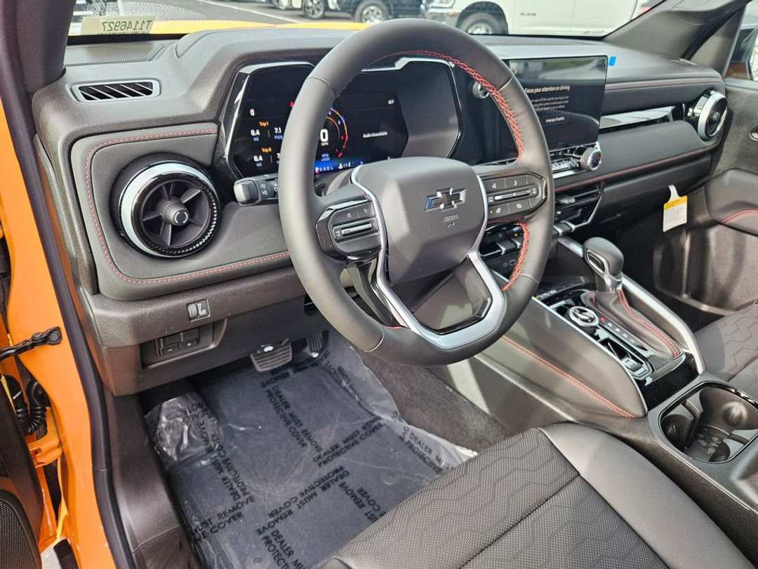 2026 Chevrolet Colorado Z71 - Image 13