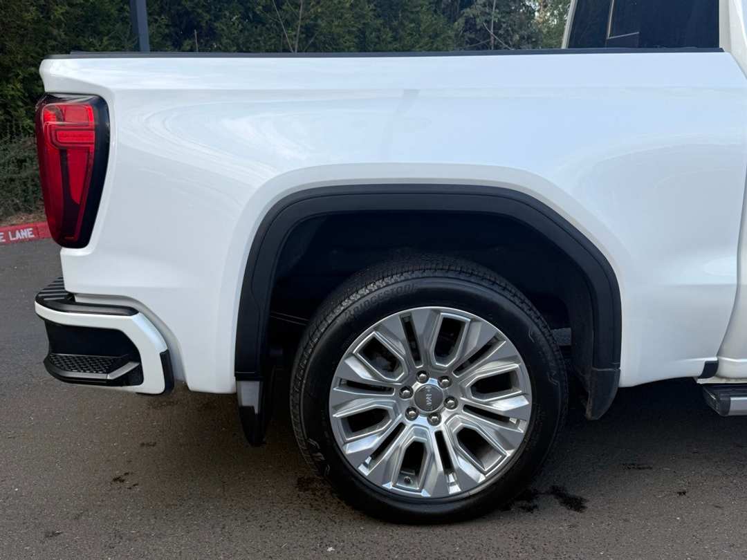 2021 GMC Sierra 1500 Denali - Image 15