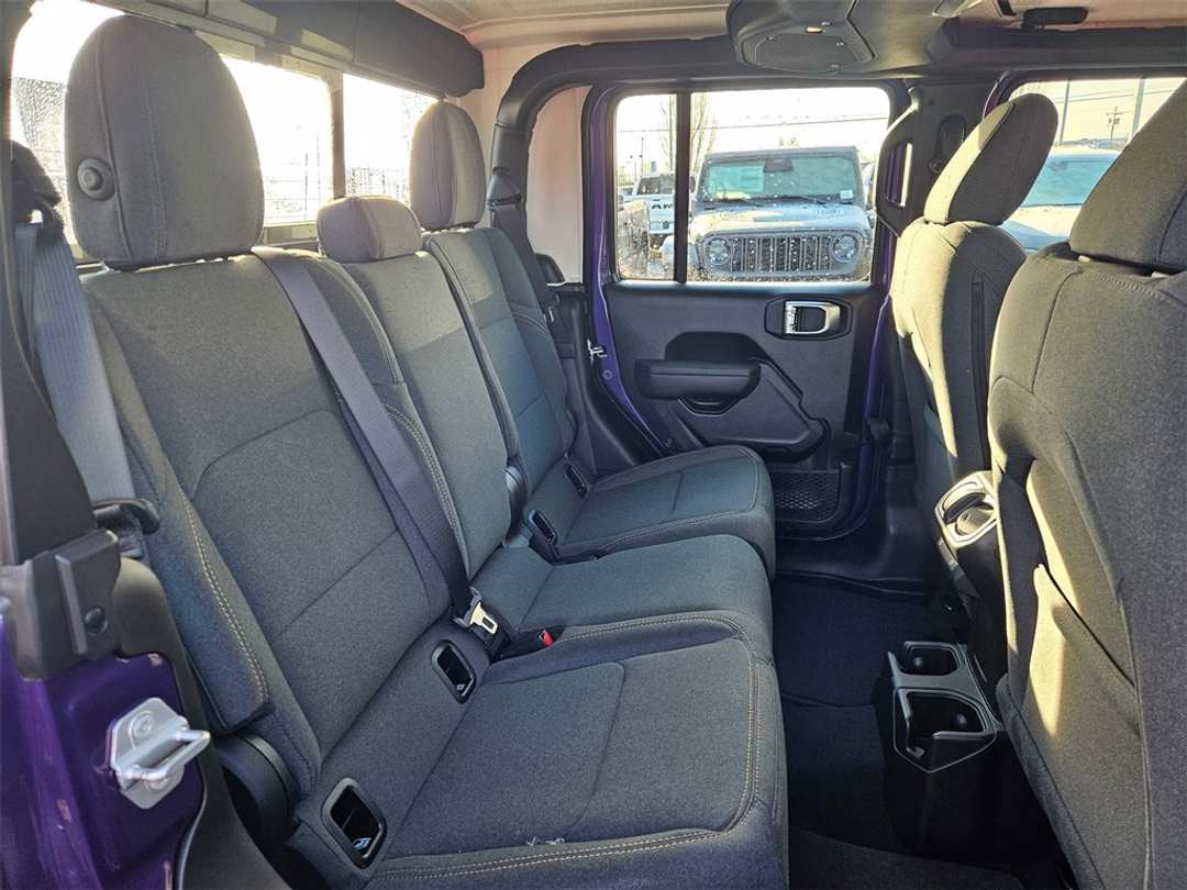 2026 Jeep Gladiator Sport - Image 33