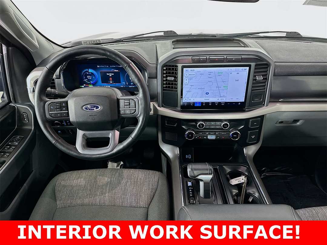 2023 Ford F-150 Lightning XLT - Image 15