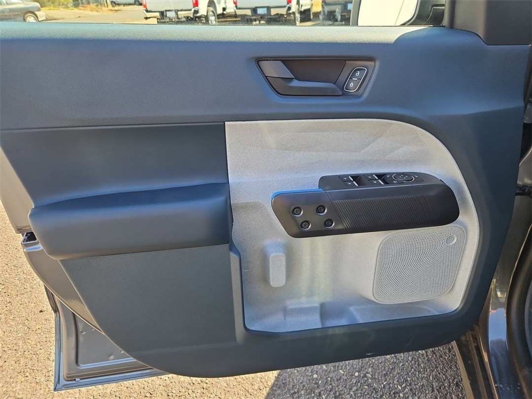 2025 Ford Maverick XLT - Image 9