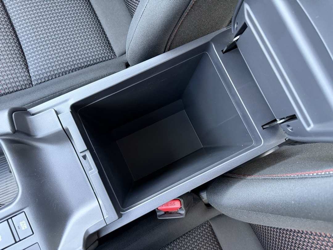 2026 Nissan Sentra SR - Image 25