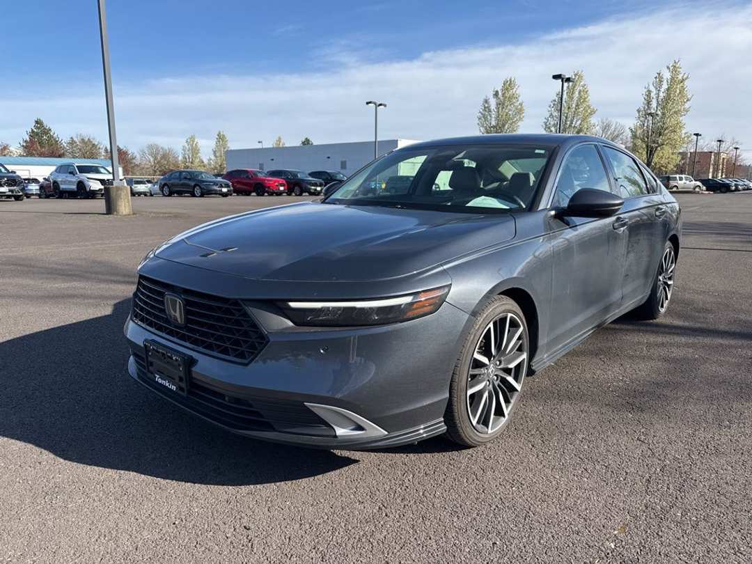 2024 Honda Accord Touring - Image 3