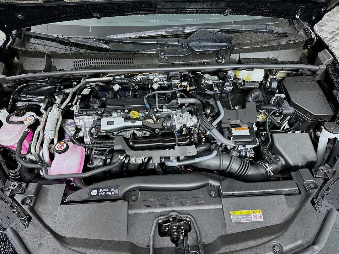 2026 Toyota Prius SE - Image 28