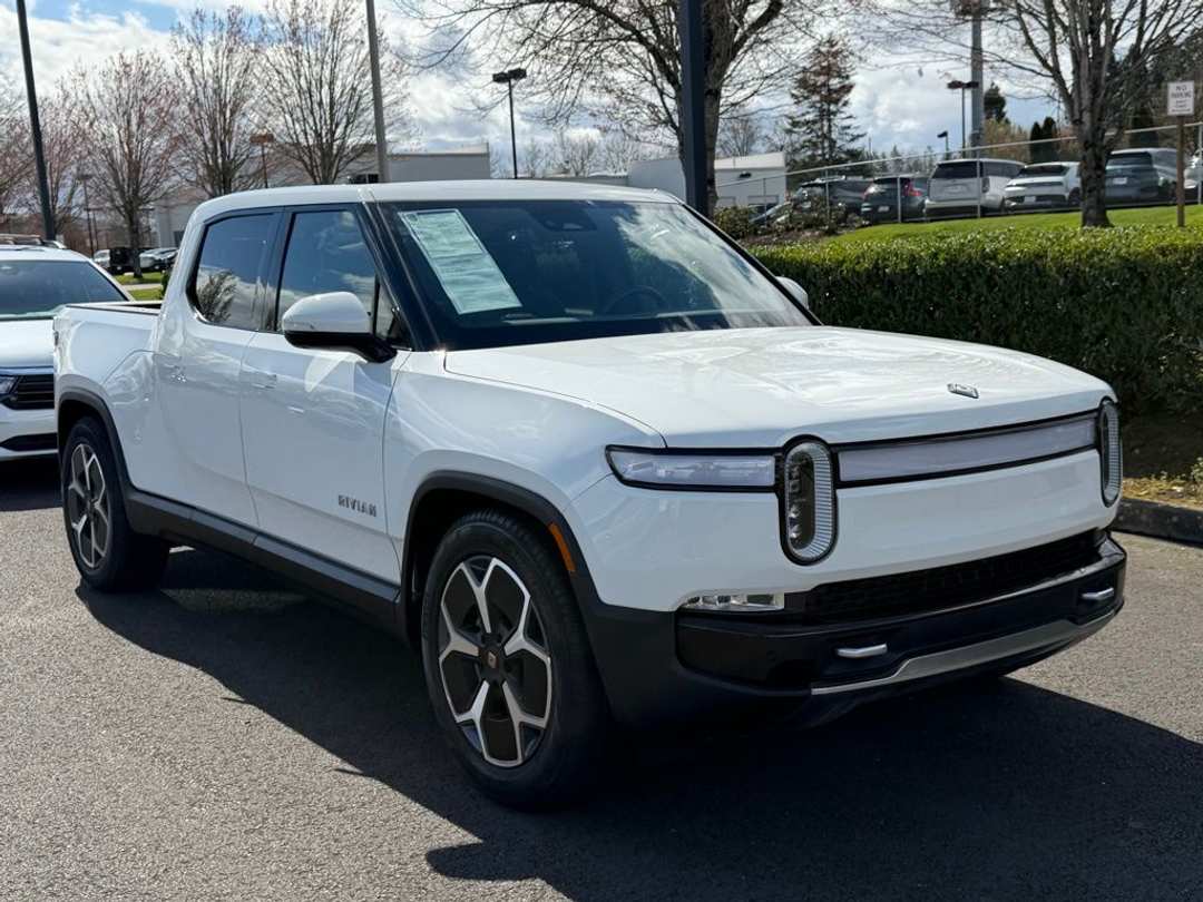 2024 Rivian R1T Adventure Dual Motor - Image 2
