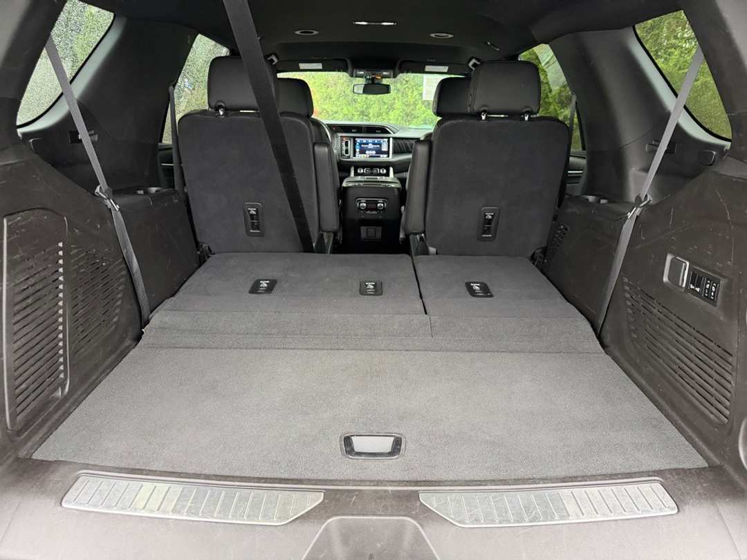 2021 GMC Yukon Denali - Image 22