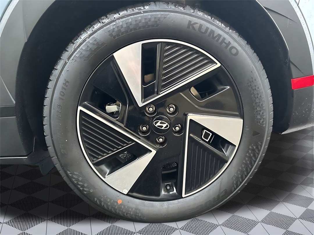 2026 Hyundai Ioniq 5 SEL - Image 28