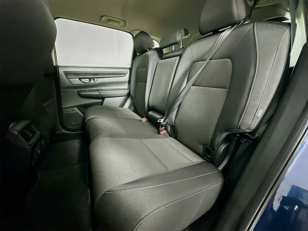 2025 Honda CR-V EX - Image 24