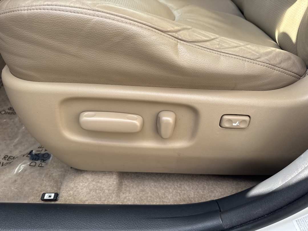 2009 Toyota Rav4 Limited - Image 18