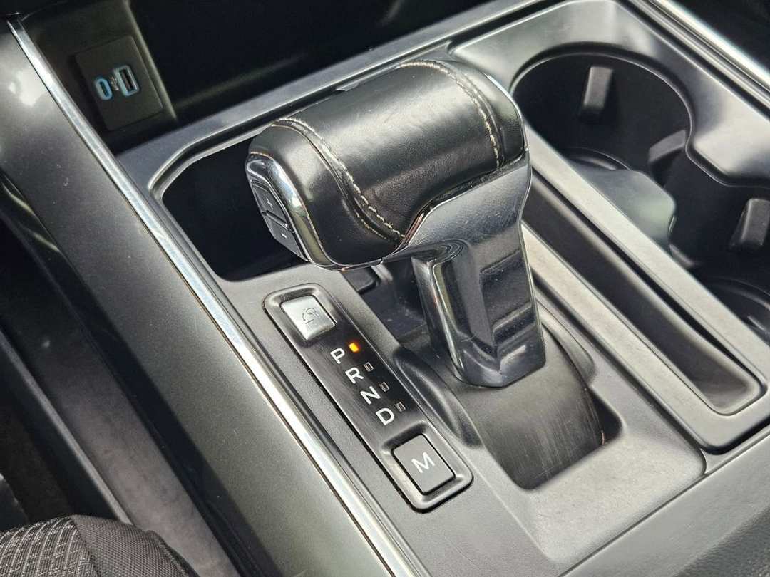 2022 Ford F-150 XLT - Image 18