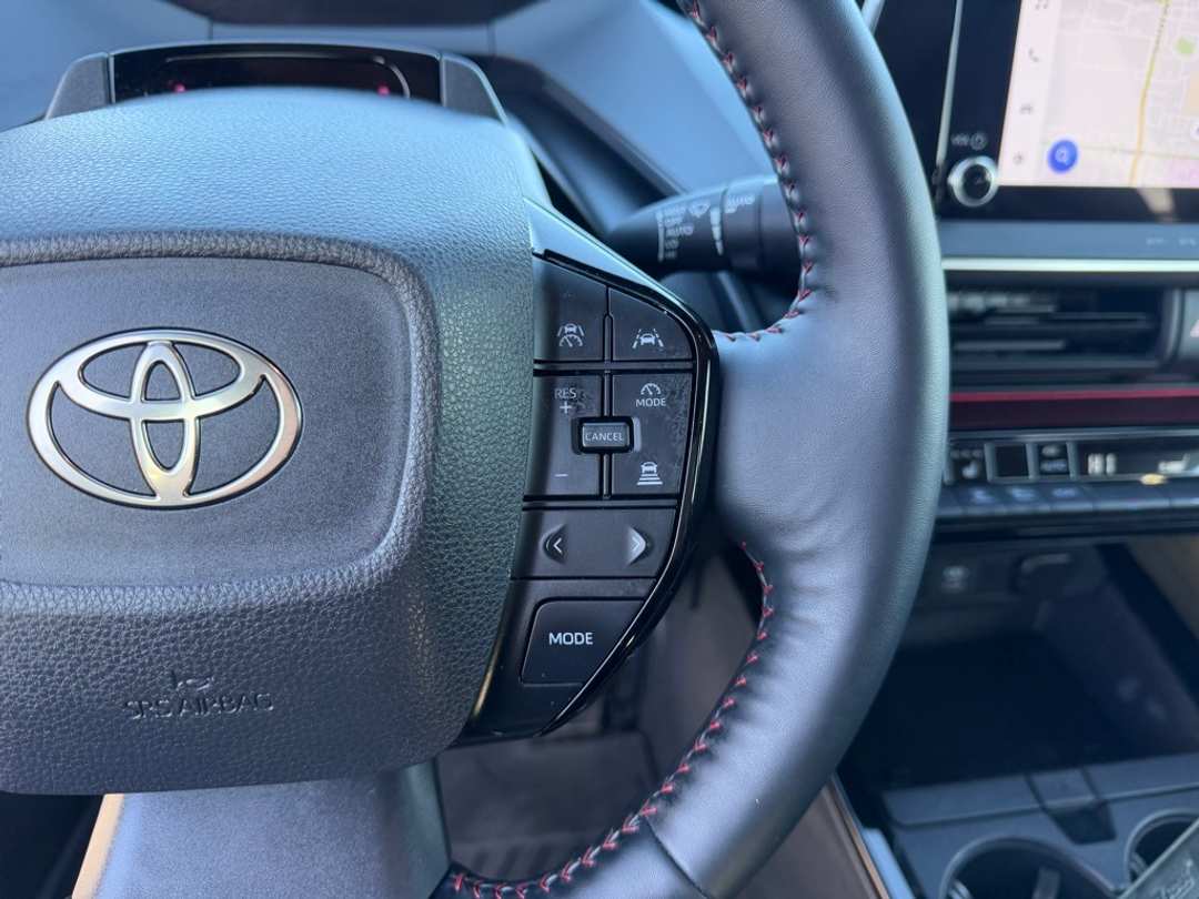 2024 Toyota Prius Prime XSE - Image 18