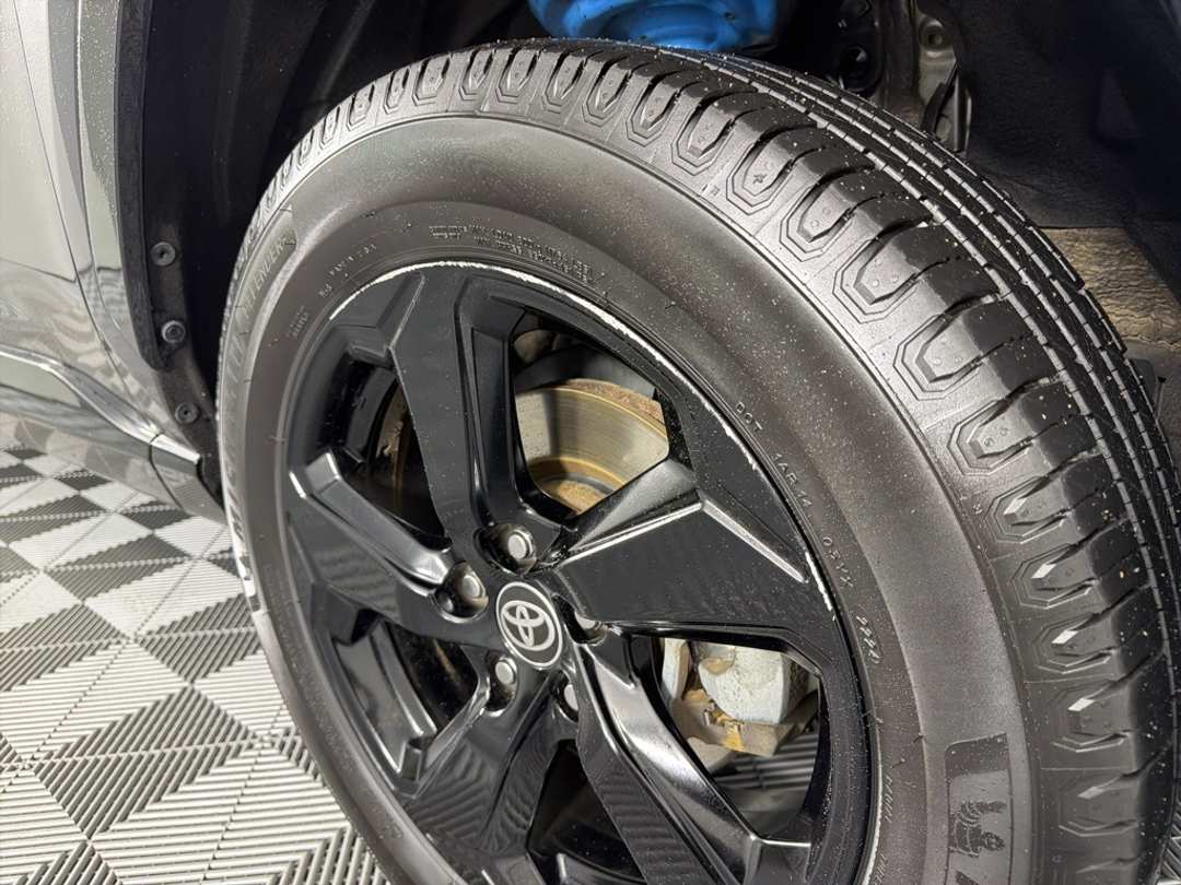 2021 Toyota Rav4 XSE - Image 9