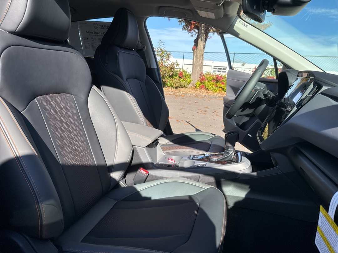 2025 Subaru Crosstrek Limited - Image 30