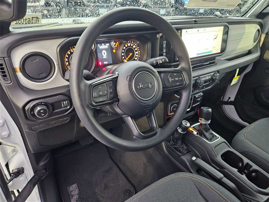 2026 Jeep Gladiator Sport - Image 13