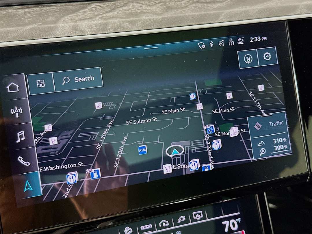 2022 Audi E-Tron Premium Plus - Image 13