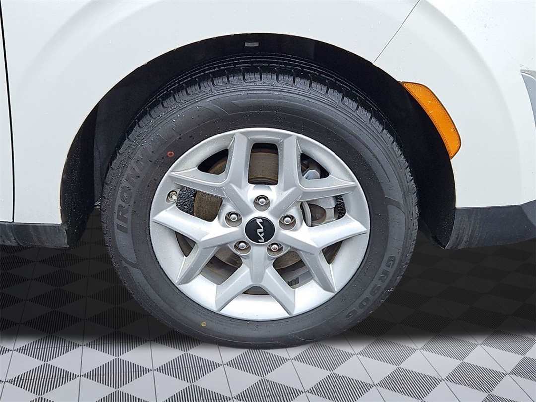 2024 Kia Soul LX - Image 29
