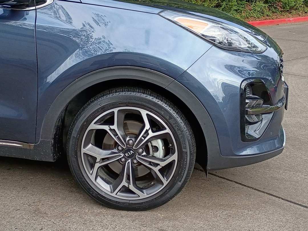 2022 Kia Sportage SX - Image 2