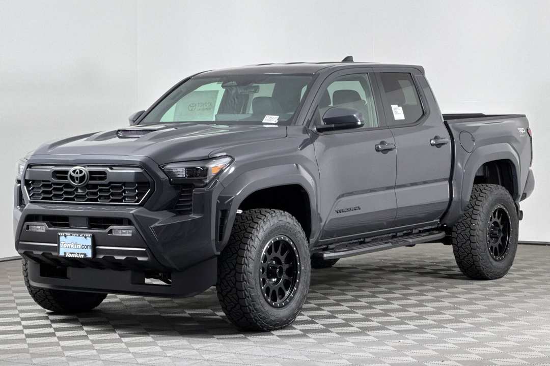 Toyota Tacoma - Image 7