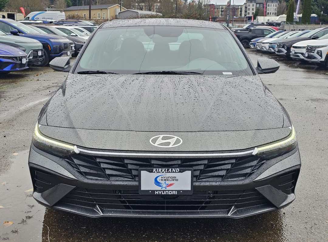 2026 Hyundai Elantra Blue - Image 2