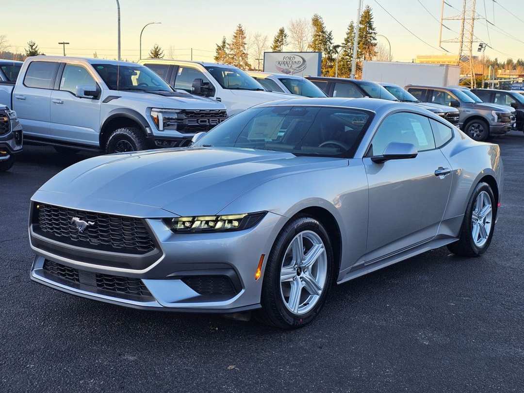 2026 Ford Mustang EcoBoost - Image 3
