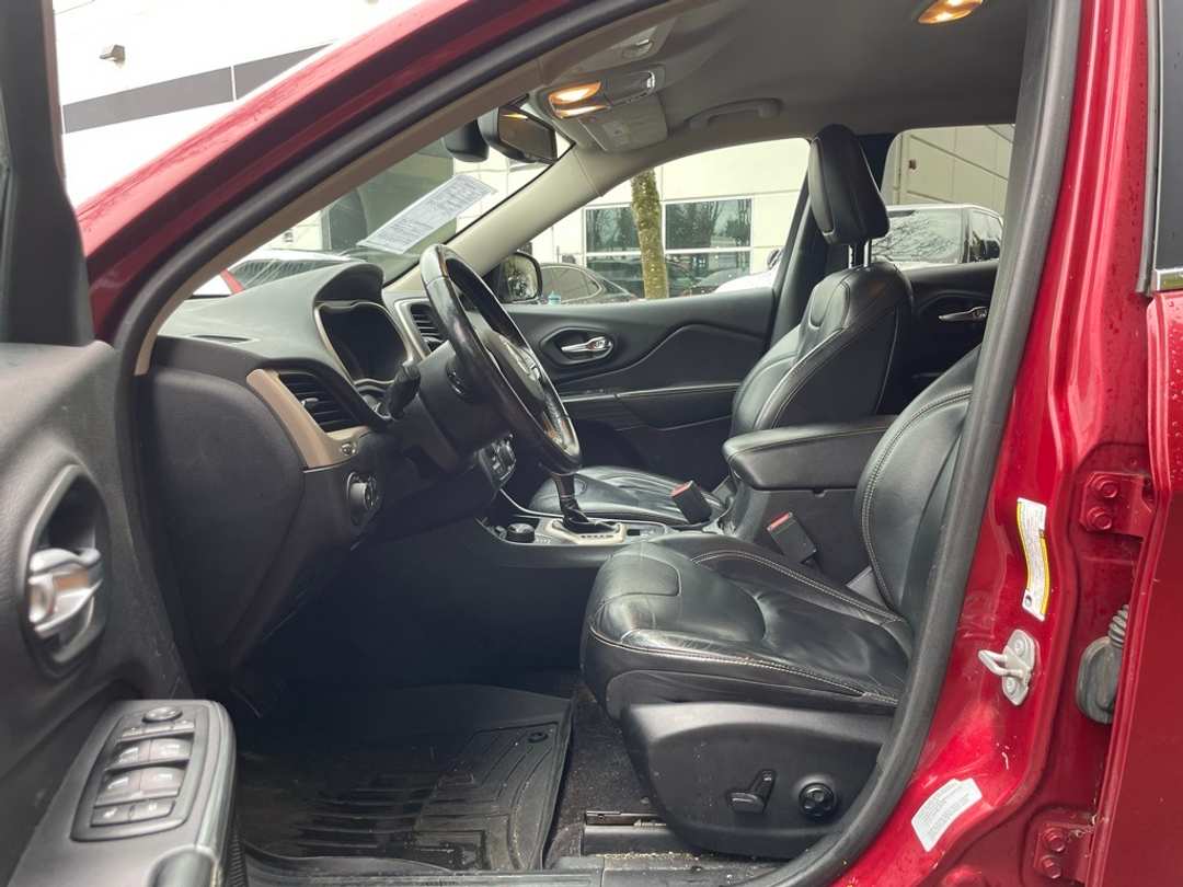 2016 Jeep Cherokee Limited - Image 16