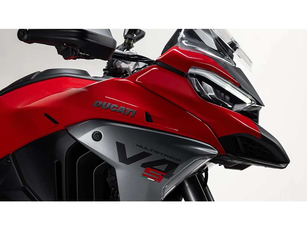 2025 Ducati Multistrada V4 S Travel & Radar - Image 16