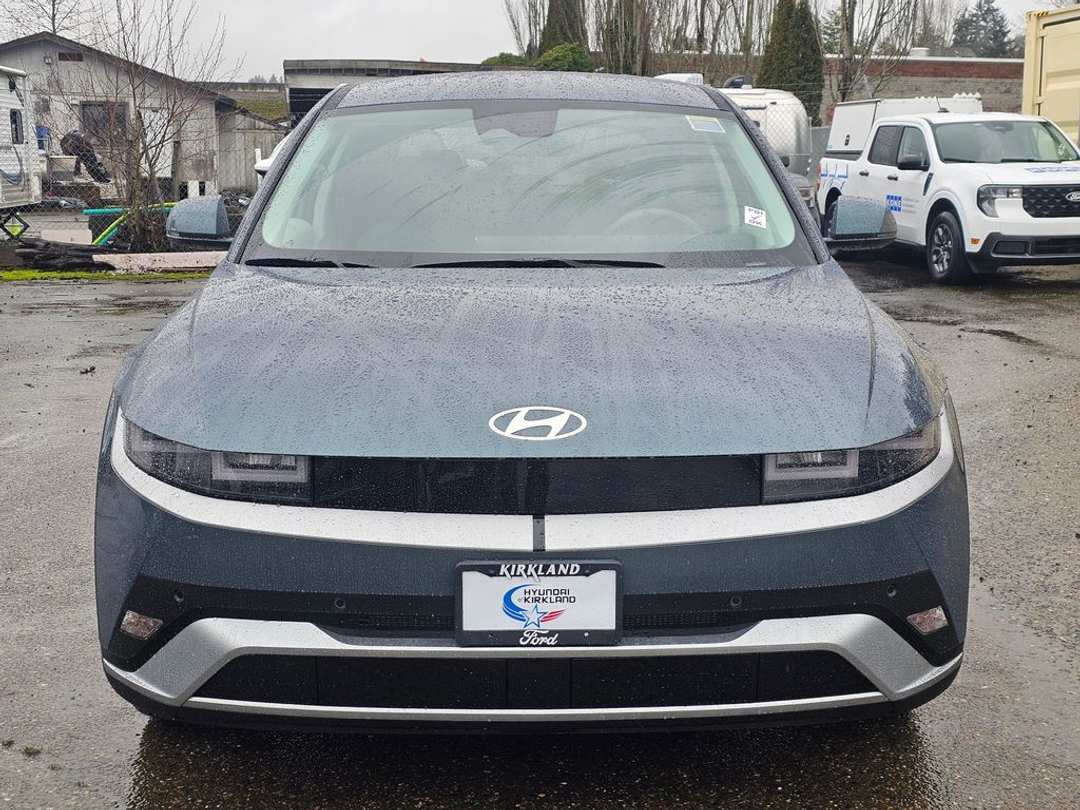 2026 Hyundai Ioniq 5 SE - Image 2