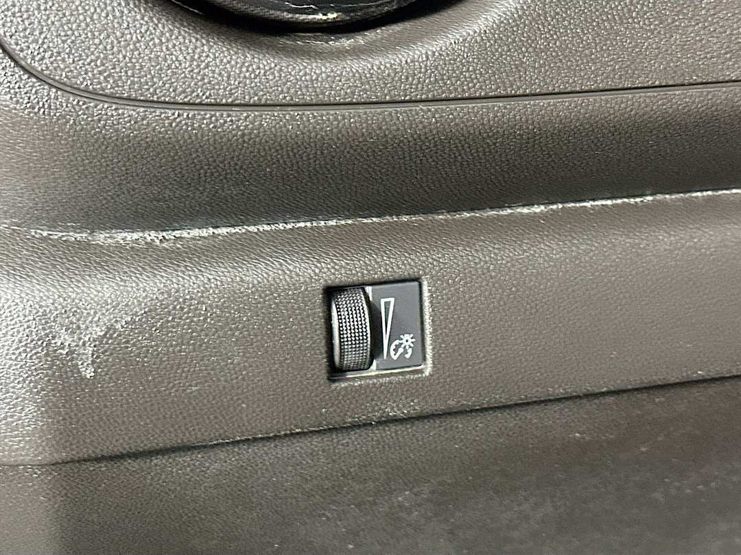 2023 Chevrolet Colorado Work - Image 11