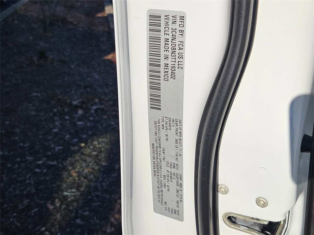 2026 Jeep Compass Latitude - Image 39