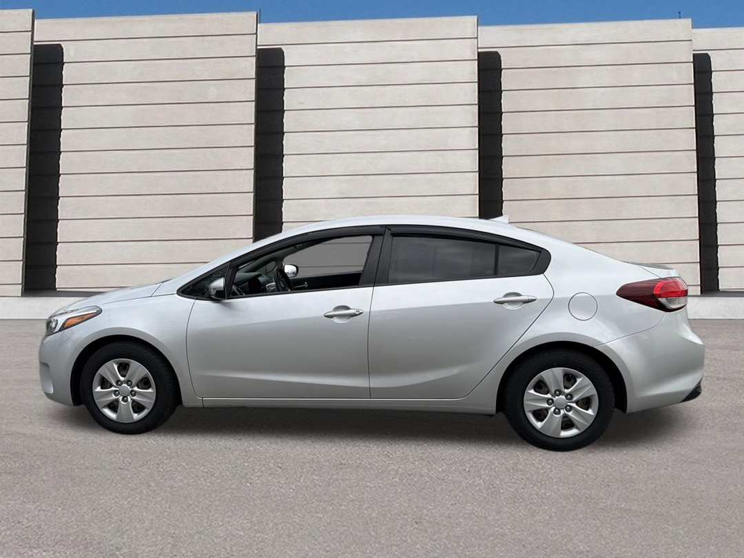 2018 Kia Forte LX - Image 2