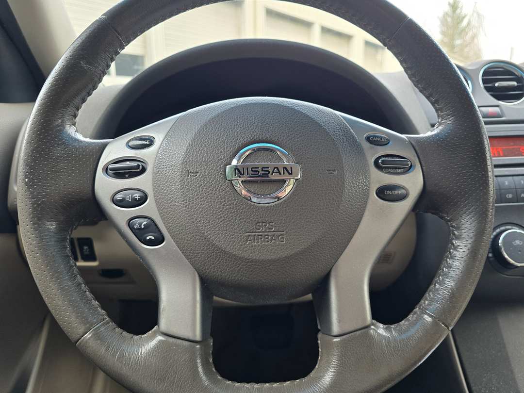 2012 Nissan Altima 2.5 S - Image 2