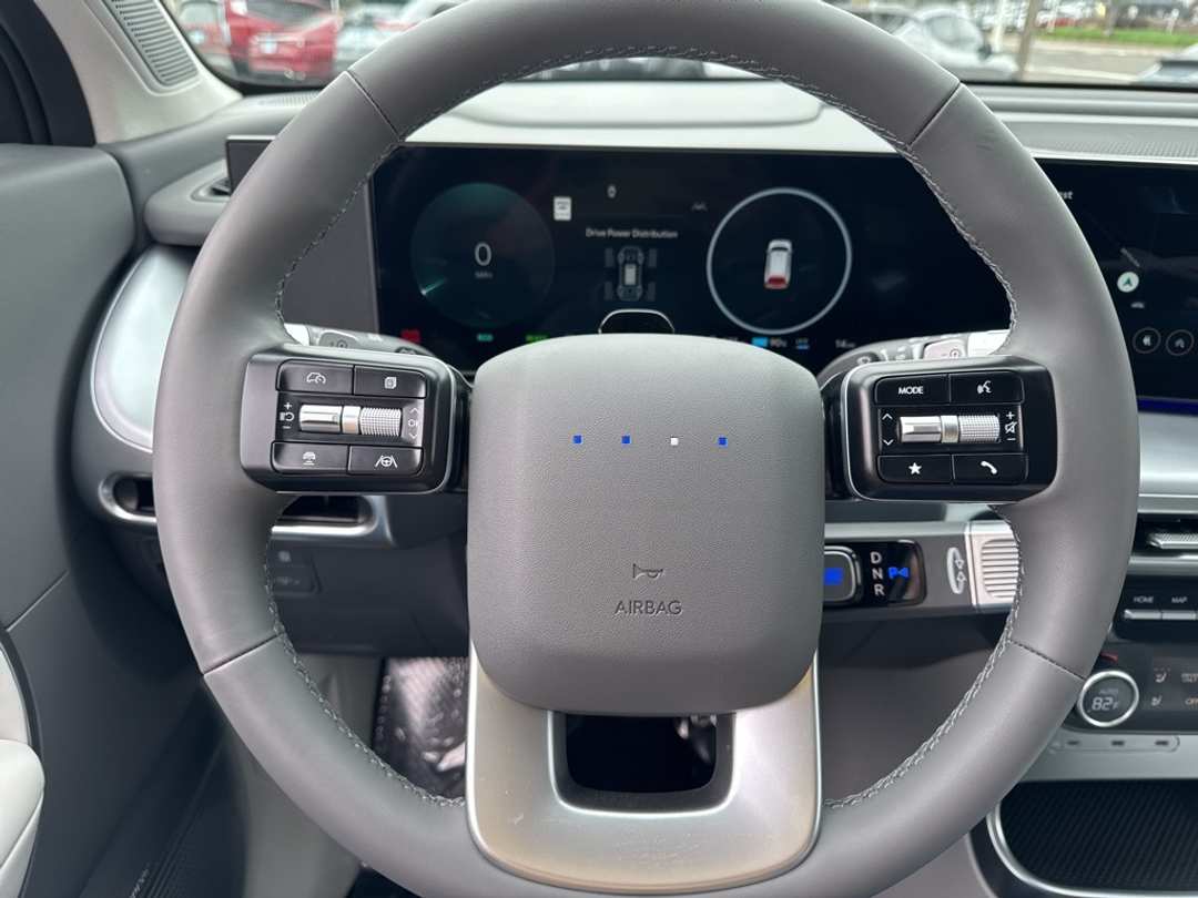 2026 Hyundai Ioniq 9 Performance Limited - Image 21