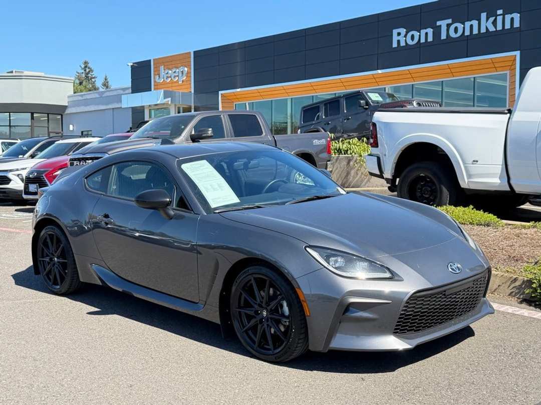 2024 Toyota Gr86 Premium - Image 2