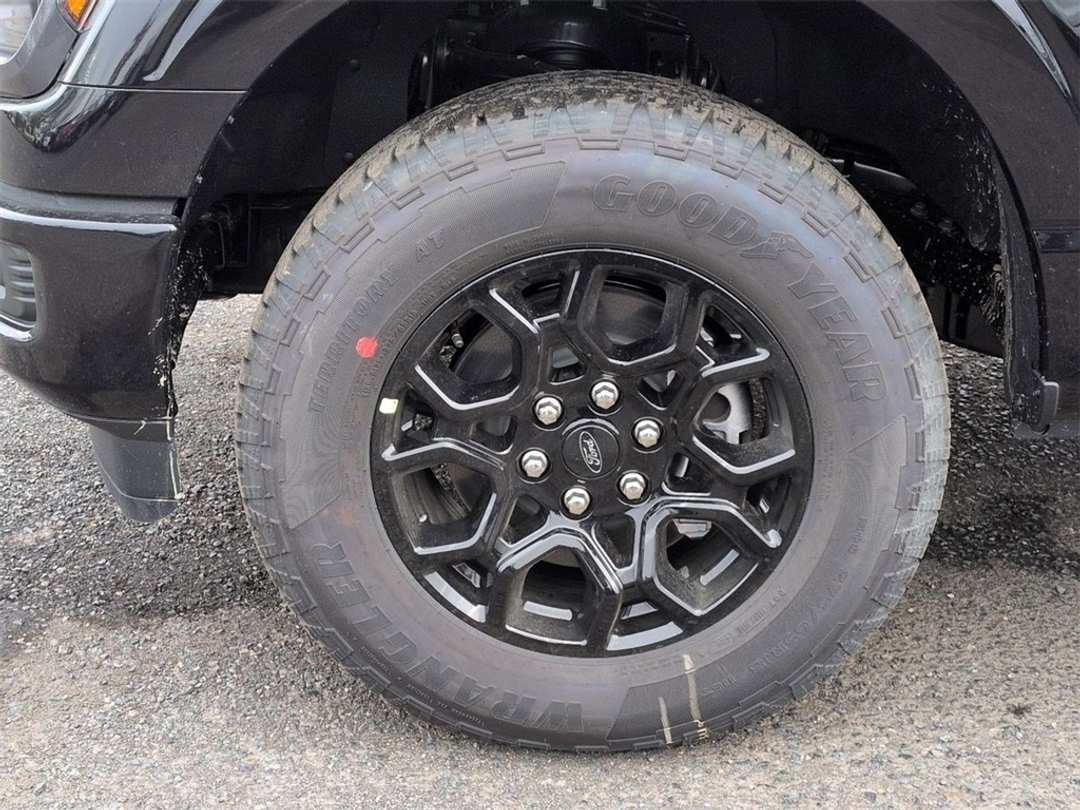 2026 Ford F-150 STX - Image 32