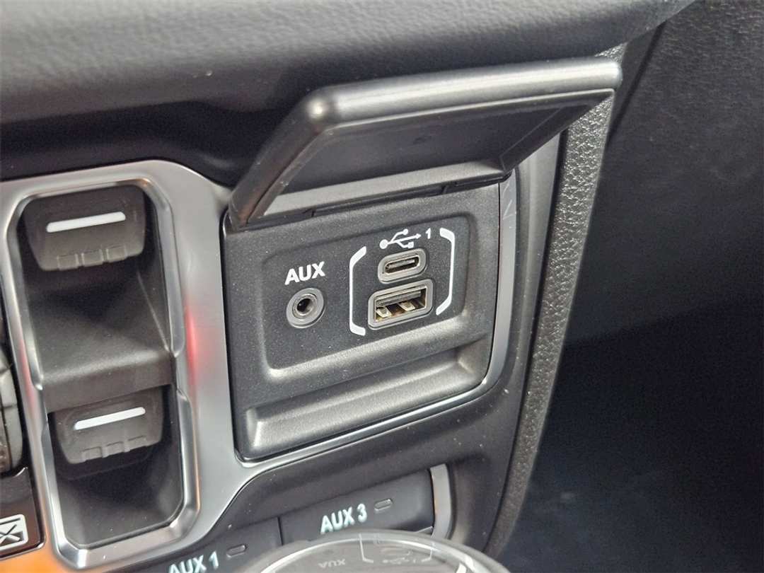 2026 Jeep Gladiator Rubicon - Image 28