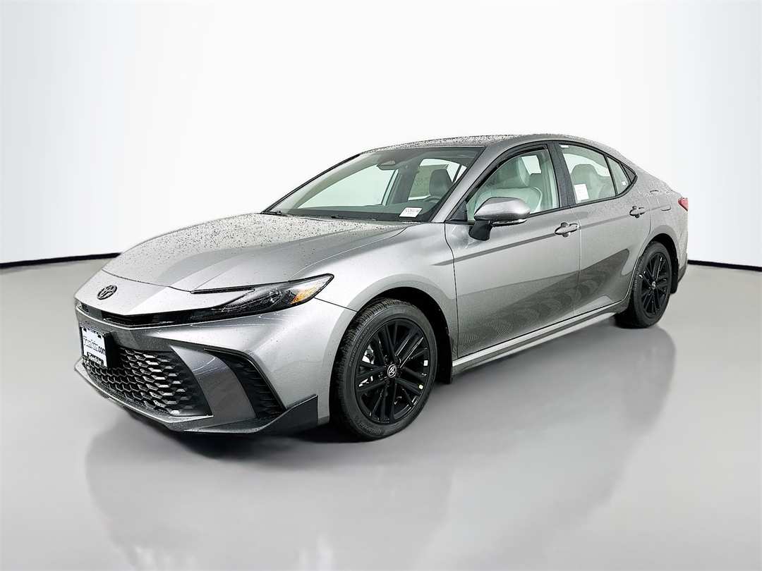 2026 Toyota Camry XSE - Image 3