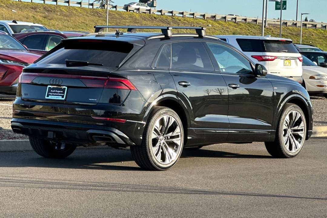 2026 Audi Q8 - Image 3