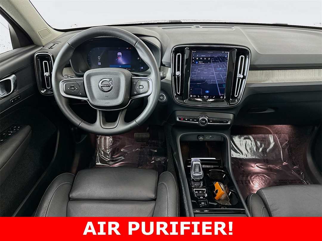2025 Volvo Xc40 B5 Plus Dark Theme - Image 22