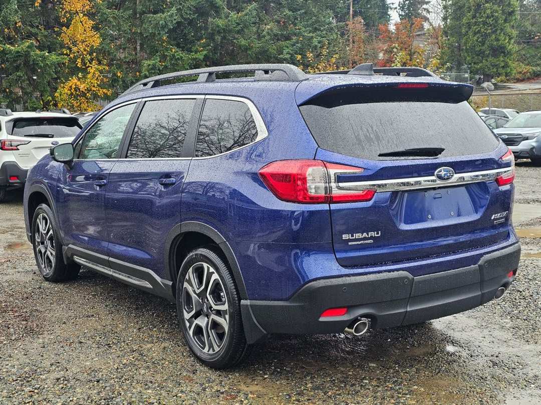 2026 Subaru Ascent Limited - Image 3