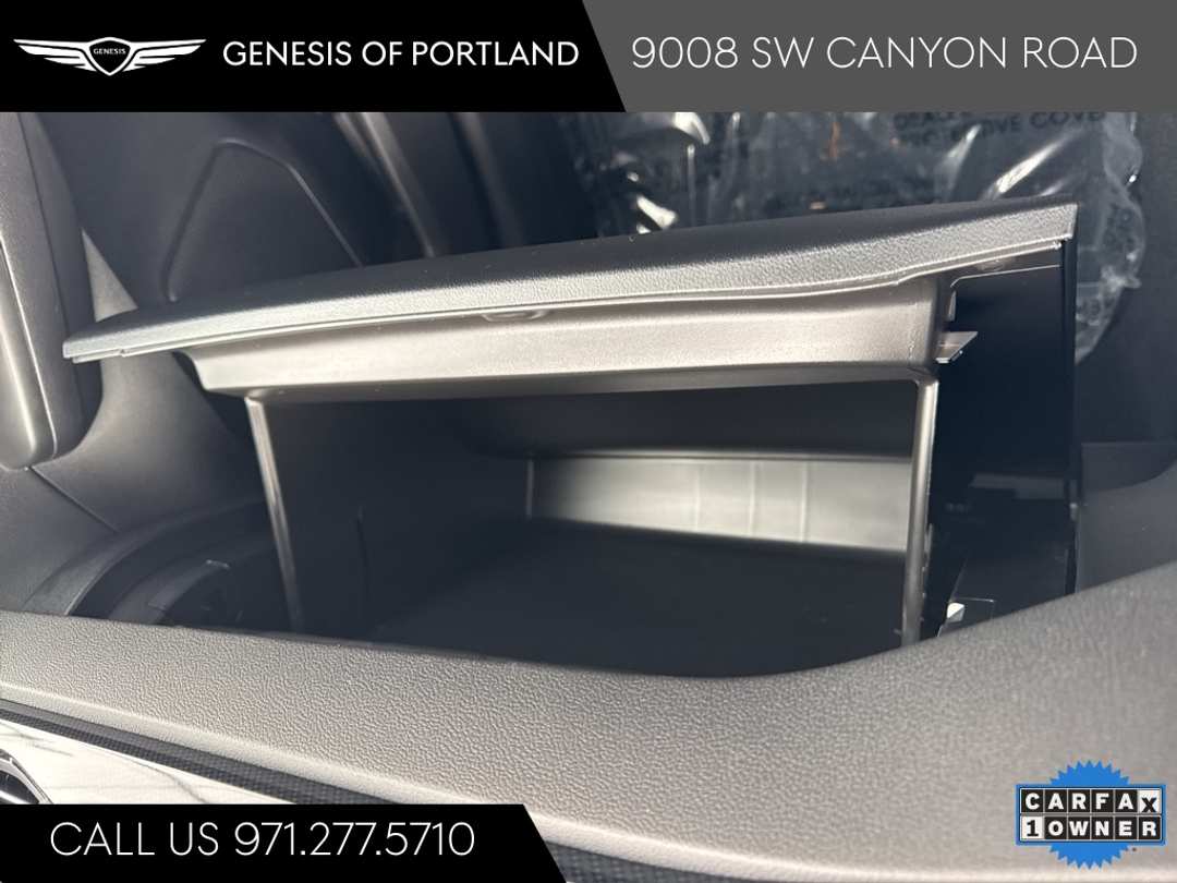 2025 Ford Escape STLine - Image 25