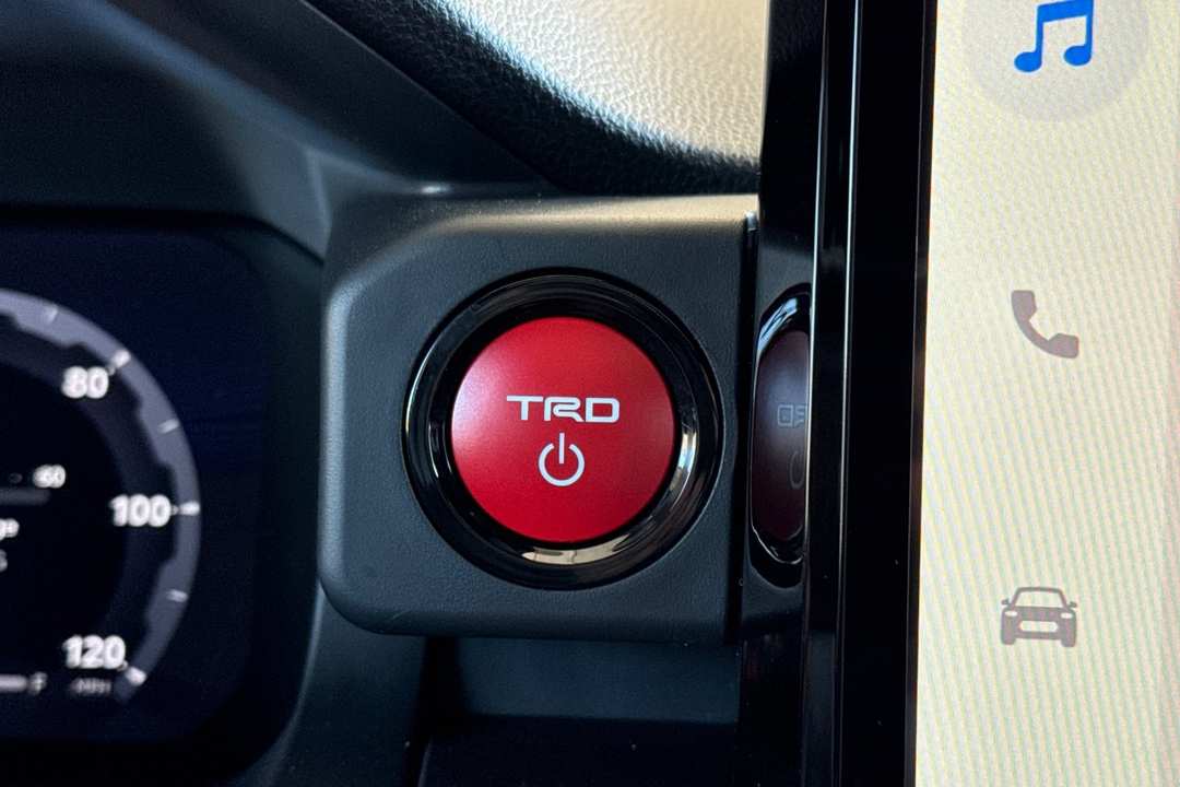 2025 Toyota Tacoma TRD Off Road - Image 21