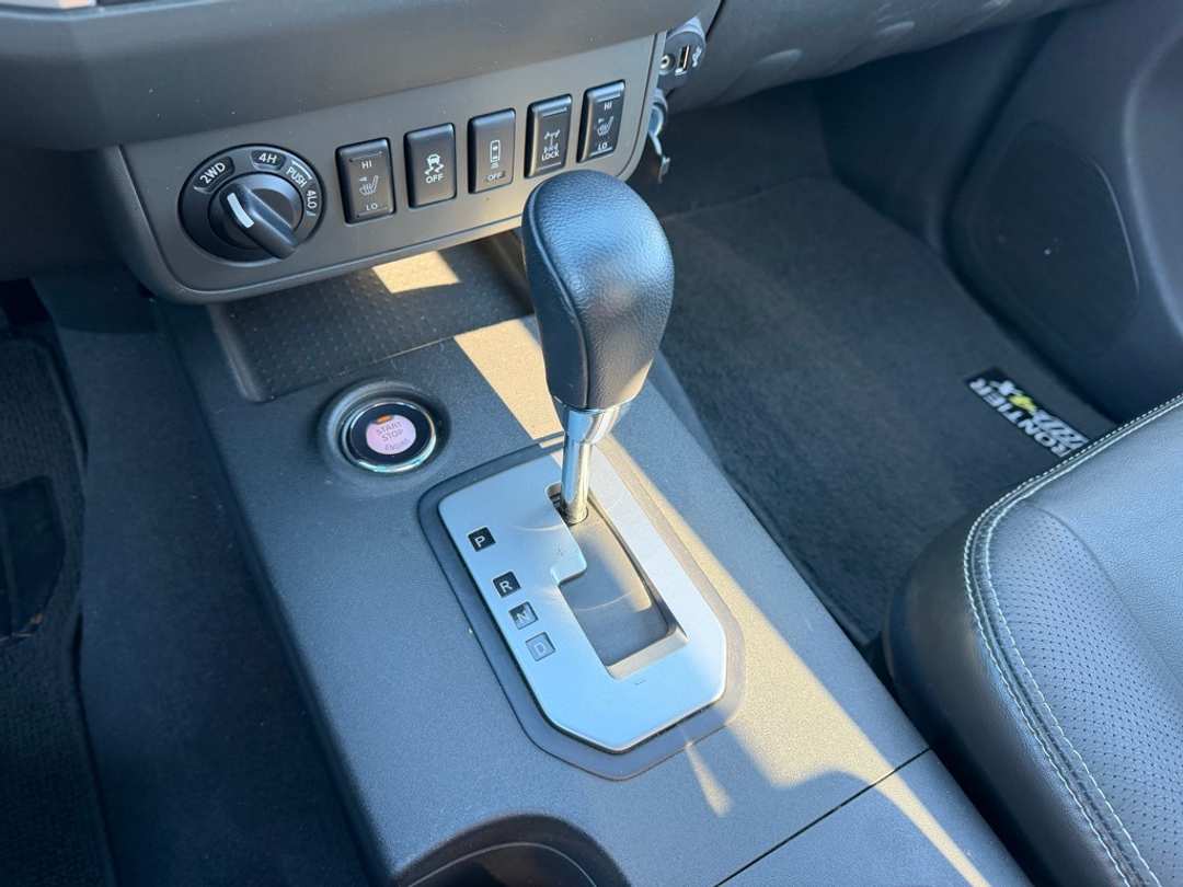 2021 Nissan Frontier PRO4X - Image 26
