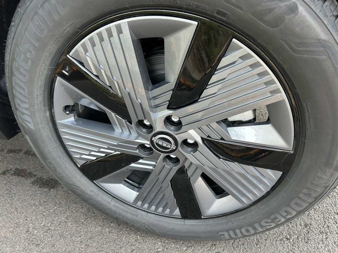 2025 Nissan Murano SL - Image 8