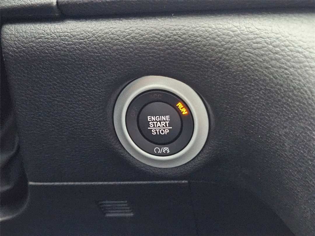 2026 Chrysler Pacifica Select - Image 17