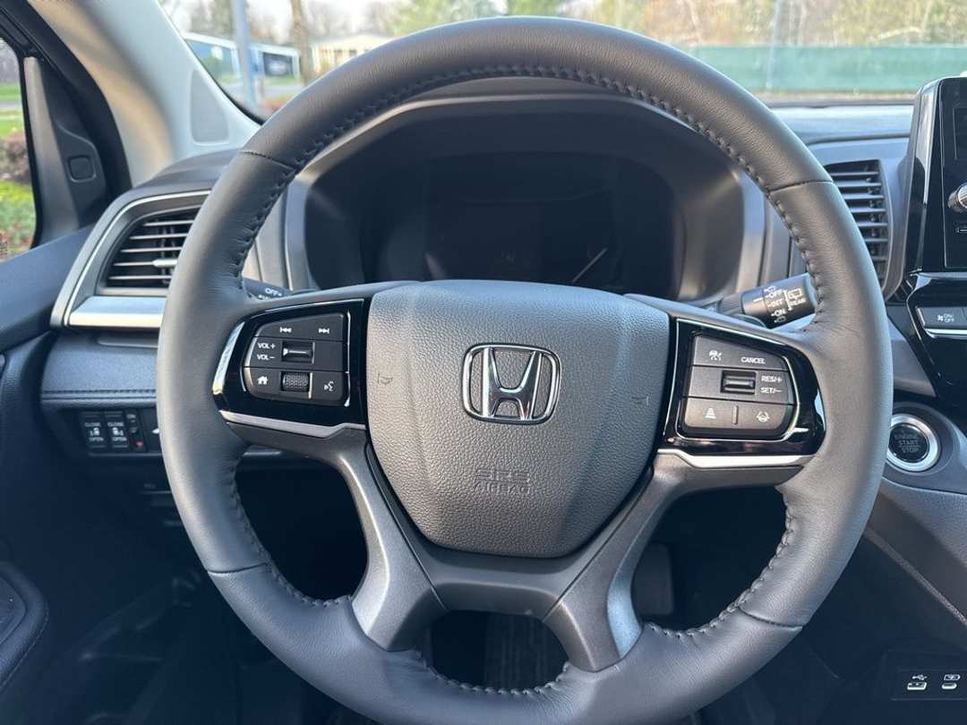 2026 Honda Odyssey EXL - Image 29