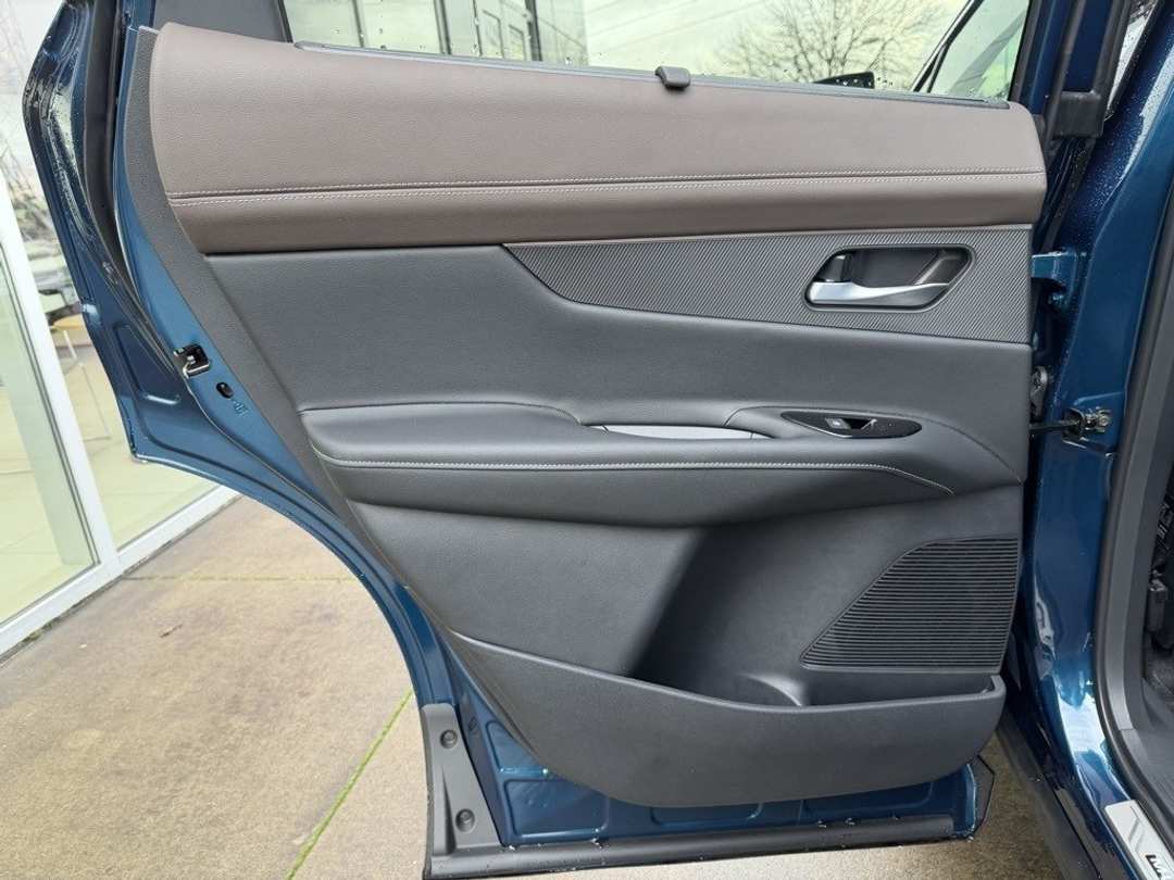 2026 Nissan Murano Platinum - Image 28