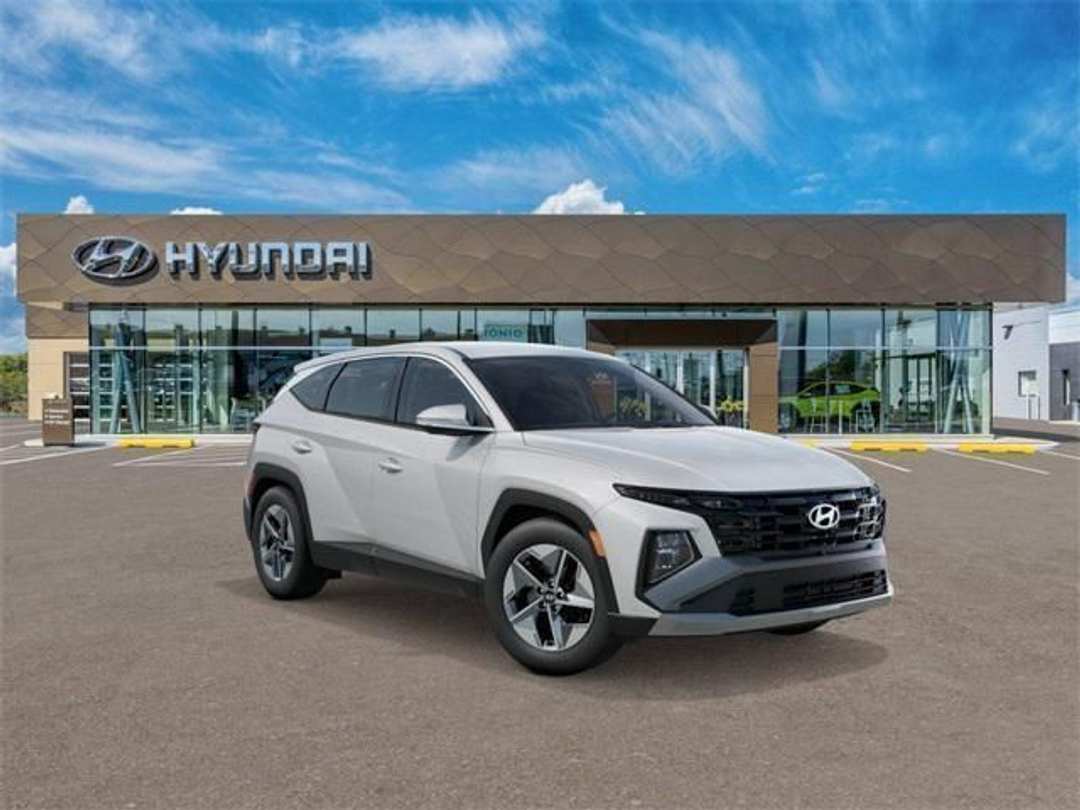 2026 Hyundai Tucson SEL - Image 2