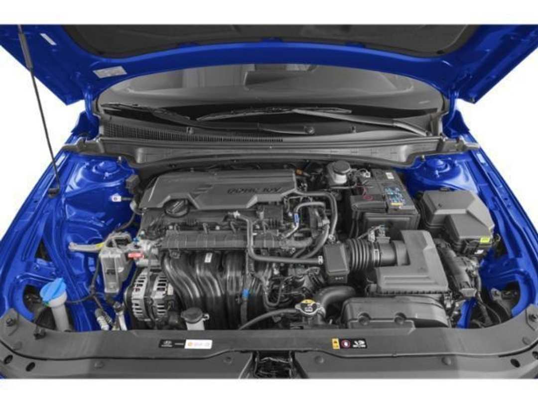 2026 Hyundai Elantra Limited - Image 12